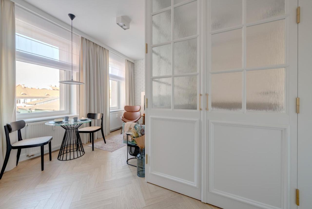 Studio In Main District In Gdansk Wrzeszcz Appartamento Esterno foto